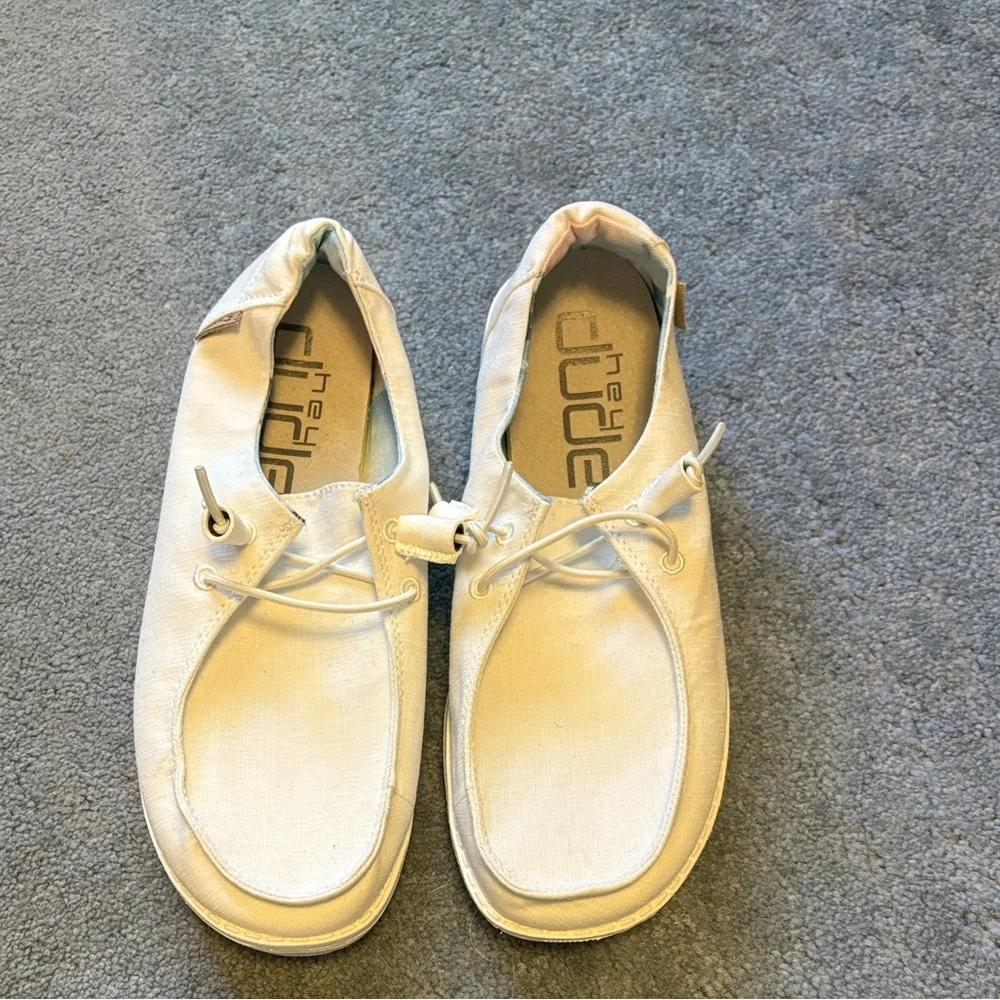 Hey Dude Wendy Shoes Size 7 in White.